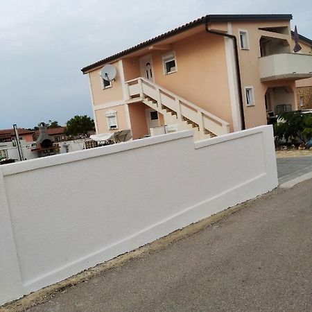 Apartmani Darija Vir Εξωτερικό φωτογραφία