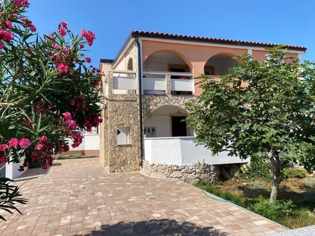 Apartmani Darija Vir Εξωτερικό φωτογραφία