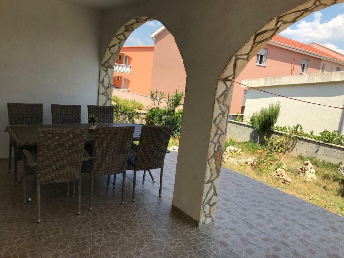 Apartmani Darija Vir Εξωτερικό φωτογραφία