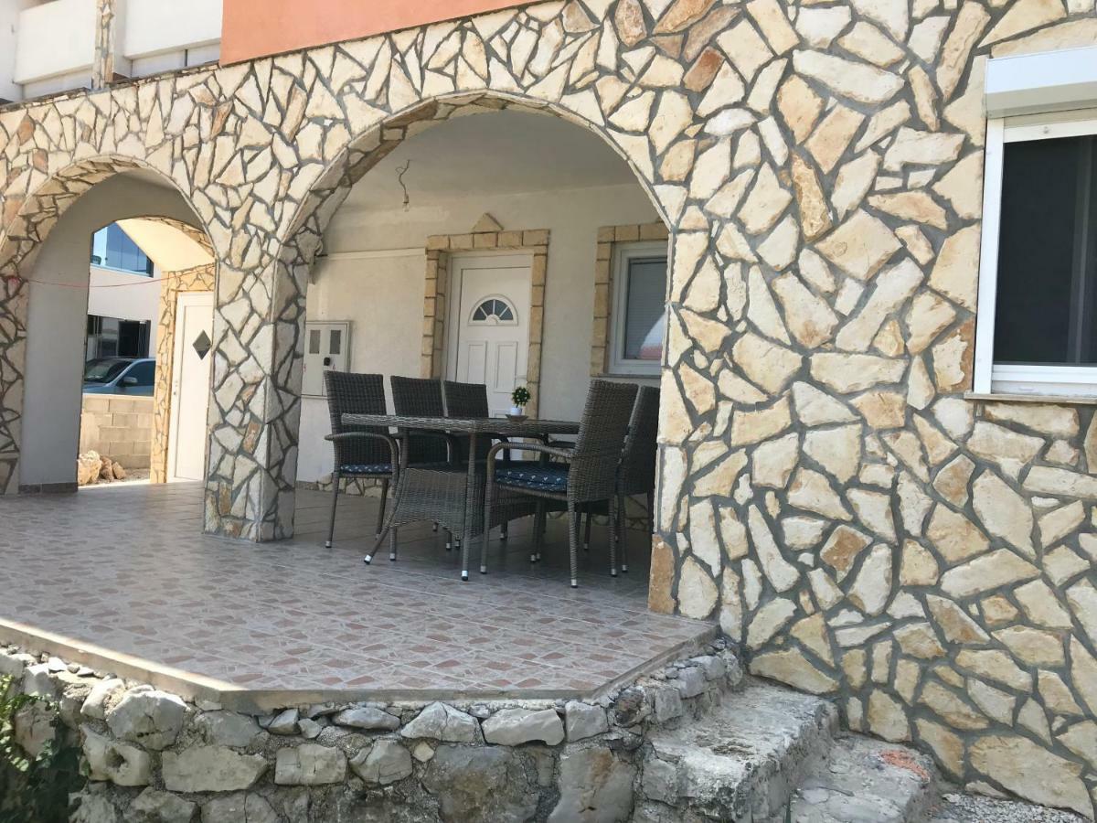 Apartmani Darija Vir Εξωτερικό φωτογραφία