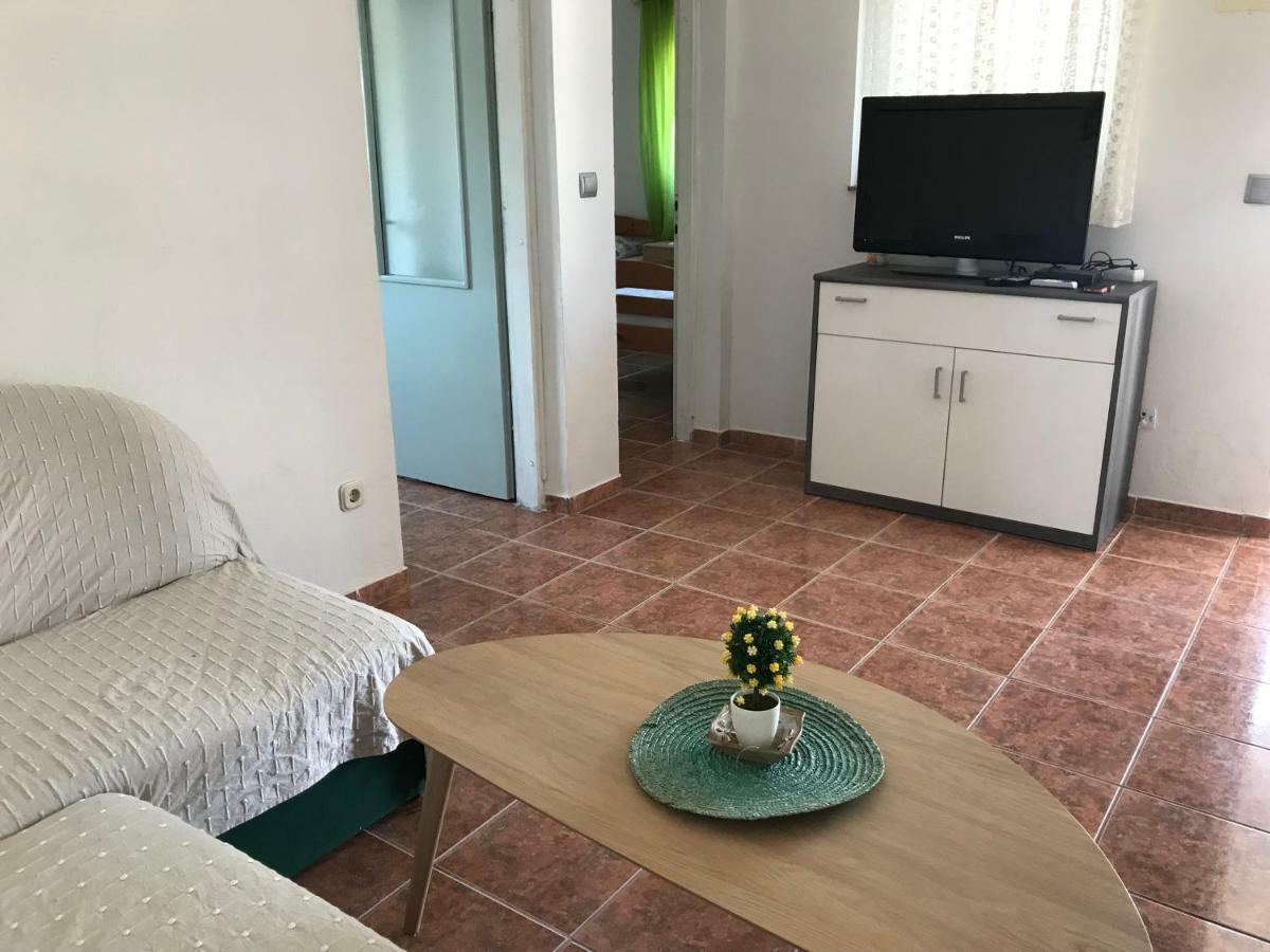 Apartmani Darija Vir Εξωτερικό φωτογραφία